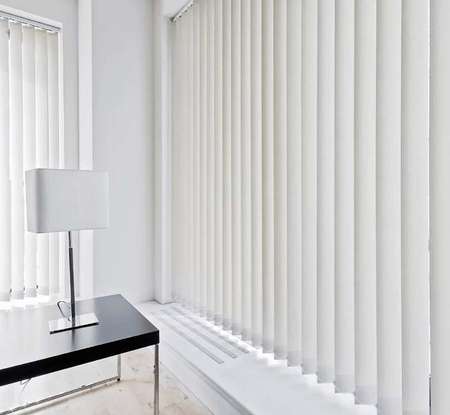 Жалюзи вертикальные пластиковые белые